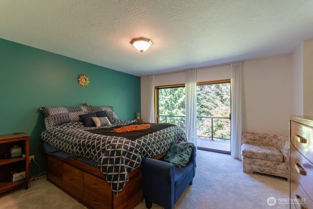 492 Walkabout Way, Port Angeles, WA 98363