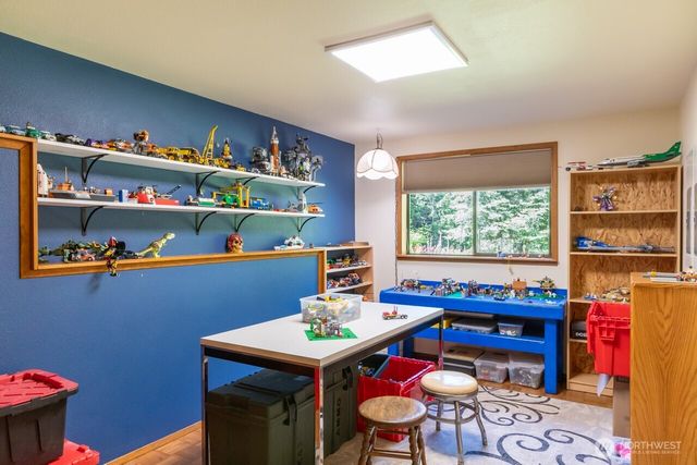 492 Walkabout Way, Port Angeles, WA 98363