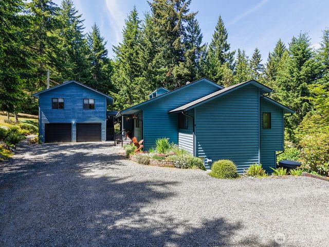 492 Walkabout Way, Port Angeles, WA 98363