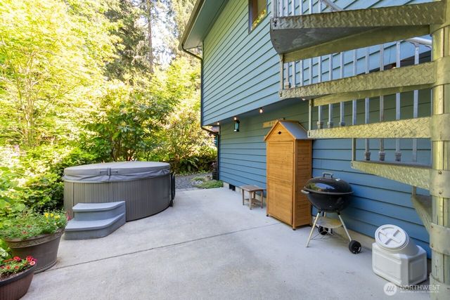 492 Walkabout Way, Port Angeles, WA 98363