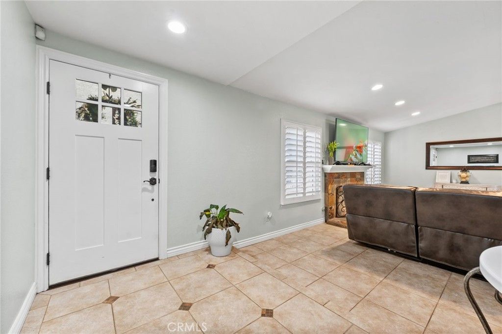 Image 6 of property listing at 35930 Bella Vista, Yucaipa, CA 92399