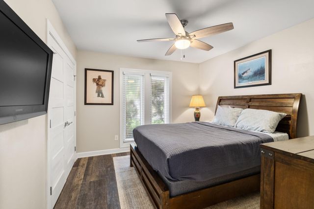 10735 Cedar Creek Drive, Houston, TX 77042