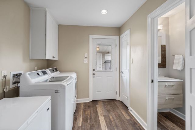 10735 Cedar Creek Drive, Houston, TX 77042