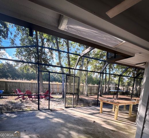 102 Honeysuckle Road, Kingsland, GA 31548