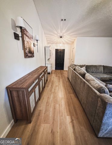 102 Honeysuckle Road, Kingsland, GA 31548