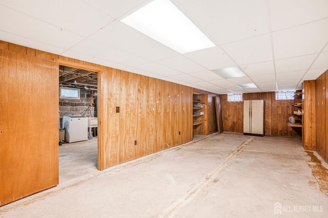 11 Woodrow Wilson Drive, Edison, NJ 08820