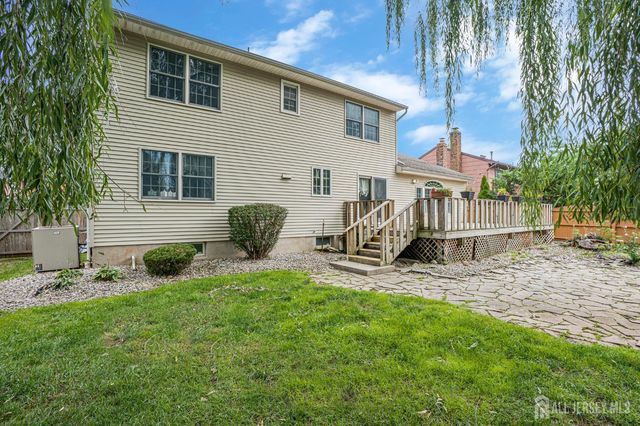 11 Woodrow Wilson Drive, Edison, NJ 08820