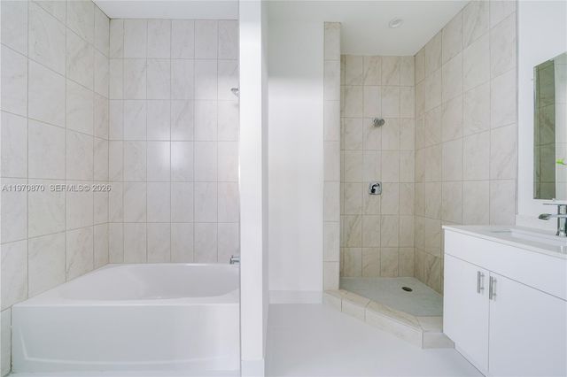 5735 SW 4th St, Miami, FL 33144