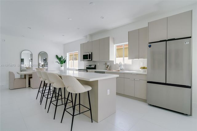 5735 SW 4th St, Miami, FL 33144