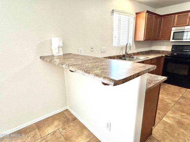 15100 N LUNA Street, El Mirage, AZ 85335