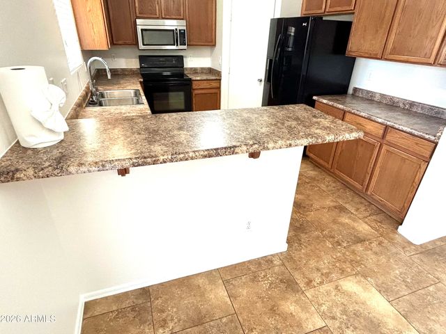 15100 N LUNA Street, El Mirage, AZ 85335