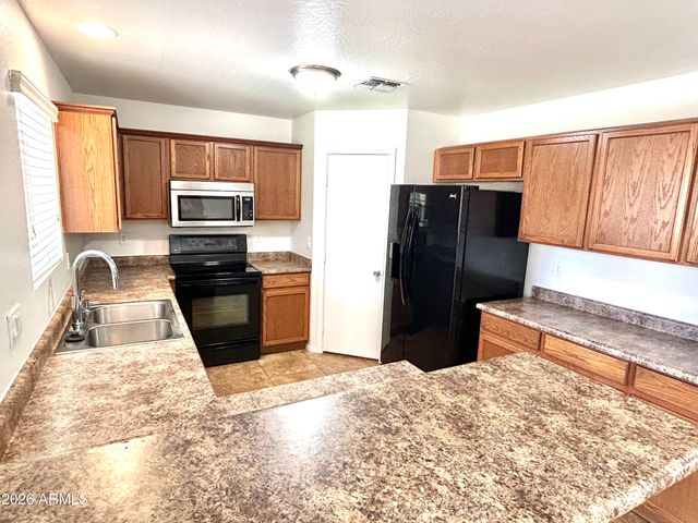 15100 N LUNA Street, El Mirage, AZ 85335