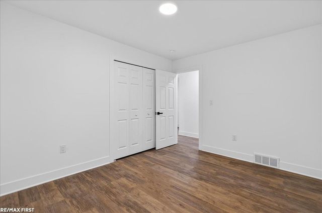 32154 Gainsborough Drive, Warren, MI 48088