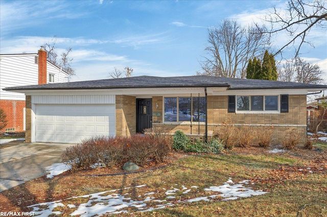 32154 Gainsborough Drive, Warren, MI 48088