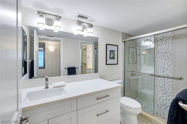 5 Bluebill AVE 506, Naples, FL 34108