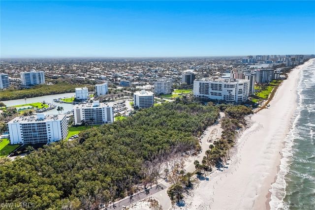 5 Bluebill AVE 506, Naples, FL 34108