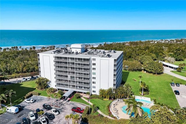 5 Bluebill AVE 506, Naples, FL 34108