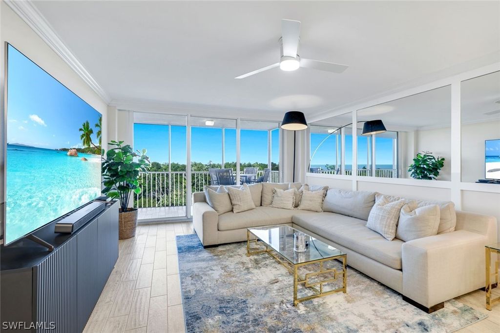 5 Bluebill AVE 506, Naples, FL 34108