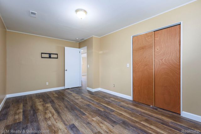 8081 Granada Avenue, Brighton Township, MI 48114