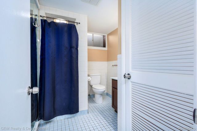 8081 Granada Avenue, Brighton Township, MI 48114