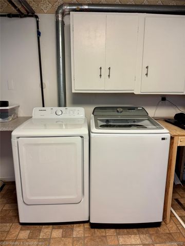 8081 Granada Avenue, Brighton Township, MI 48114