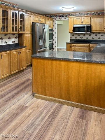 472 Jeannette Drive, Richmond Heights, OH 44143