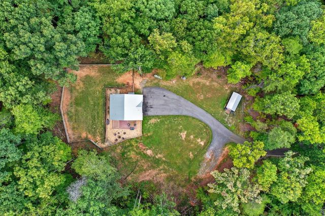 415 Woods Road, Talking Rock, GA 30175
