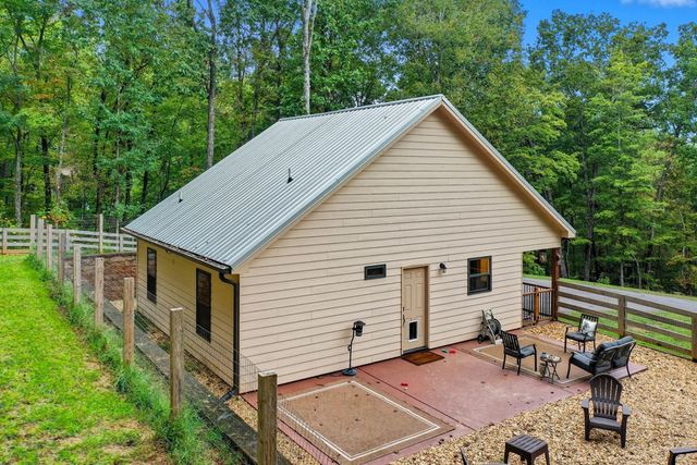 415 Woods Road, Talking Rock, GA 30175
