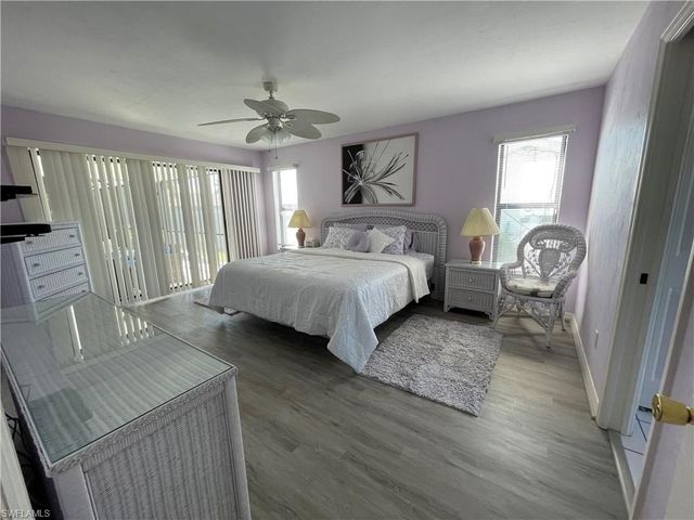 130 SE 44th ST, Cape Coral, FL 33904