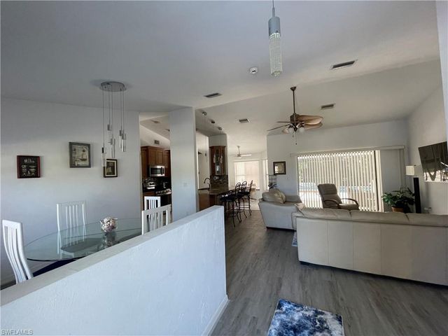 130 SE 44th ST, Cape Coral, FL 33904