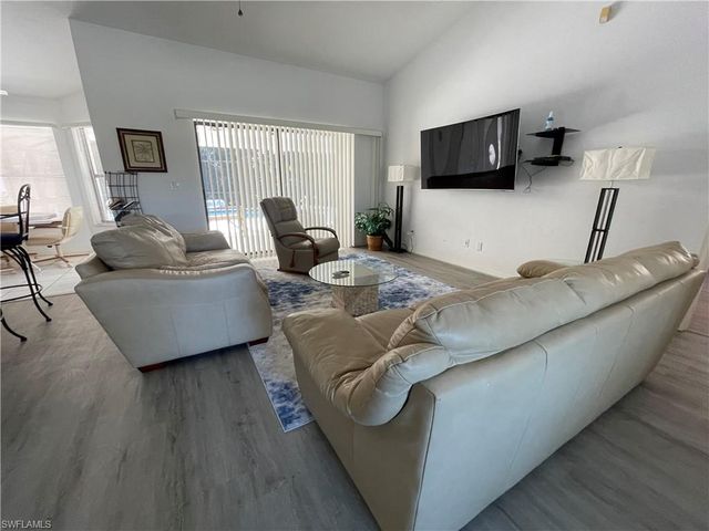 130 SE 44th ST, Cape Coral, FL 33904