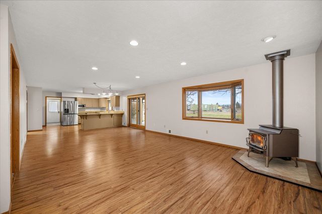 19421 N Yale Rd, Colbert, WA 99005