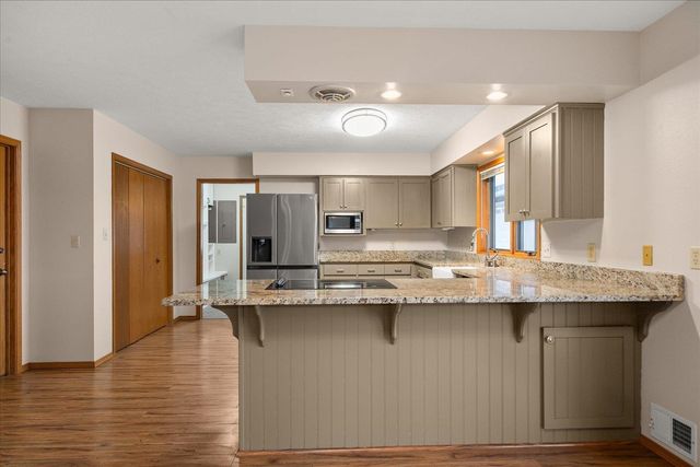 19421 N Yale Rd, Colbert, WA 99005