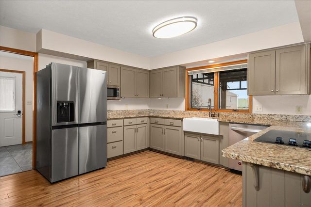 19421 N Yale Rd, Colbert, WA 99005