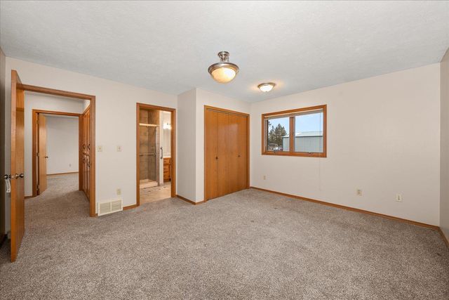 19421 N Yale Rd, Colbert, WA 99005