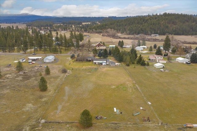 19421 N Yale Rd, Colbert, WA 99005