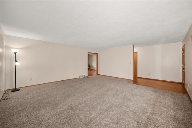 19421 N Yale Rd, Colbert, WA 99005