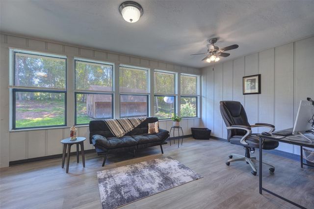 1055 W VILLAGE GREEN RD, Deland, FL 32720