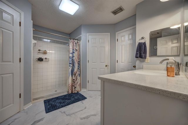 1055 W VILLAGE GREEN RD, Deland, FL 32720