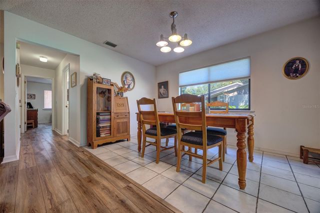 1055 W VILLAGE GREEN RD, Deland, FL 32720