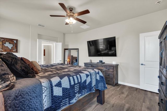 9209 Nickel Creek Drive, Fort Worth, TX 76131