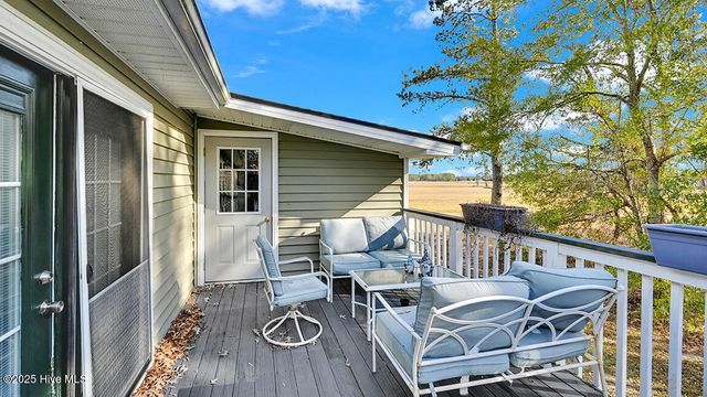 278 Woodstock Road, Belhaven, NC 27810