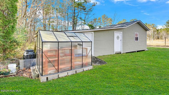 278 Woodstock Road, Belhaven, NC 27810