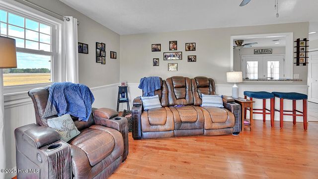 278 Woodstock Road, Belhaven, NC 27810