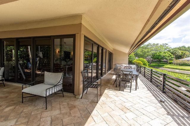 11669 Wimbledon Circle, Wellington, FL 33414