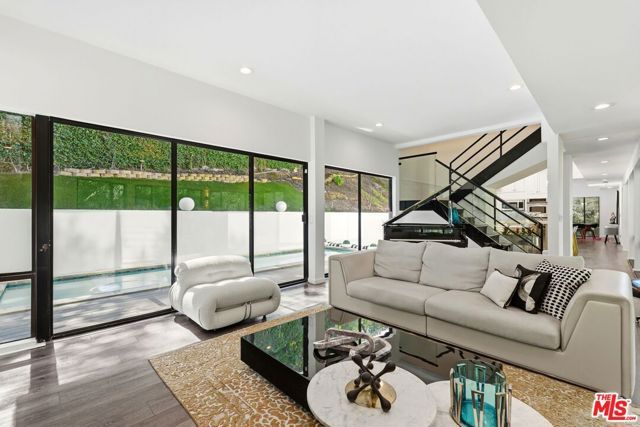 2350 Benedict Canyon Drive, Beverly Hills, CA 90210