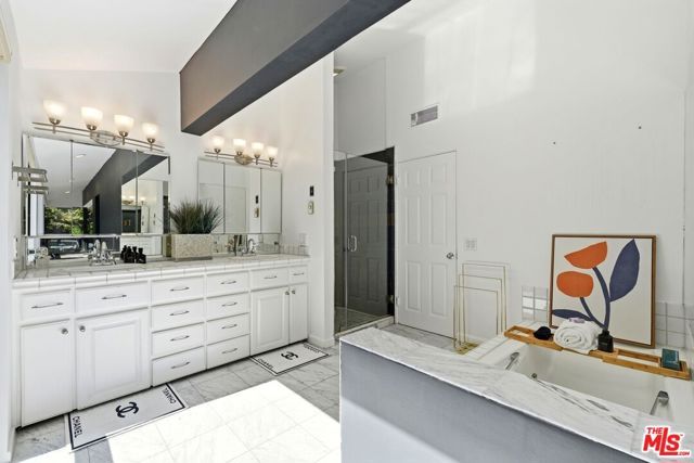 2350 Benedict Canyon Drive, Beverly Hills, CA 90210