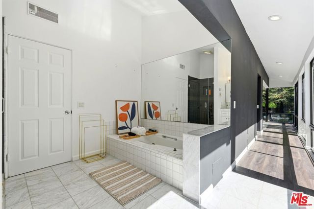 2350 Benedict Canyon Drive, Beverly Hills, CA 90210