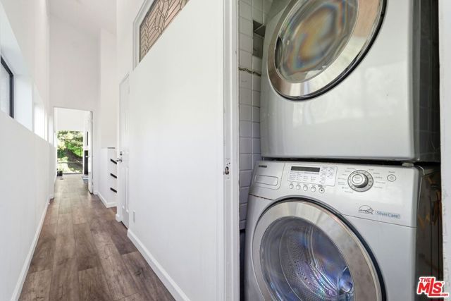 2350 Benedict Canyon Drive, Beverly Hills, CA 90210