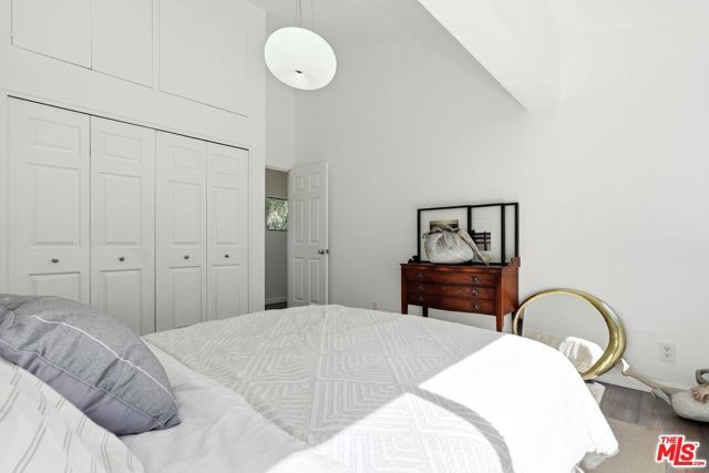 2350 Benedict Canyon Drive, Beverly Hills, CA 90210